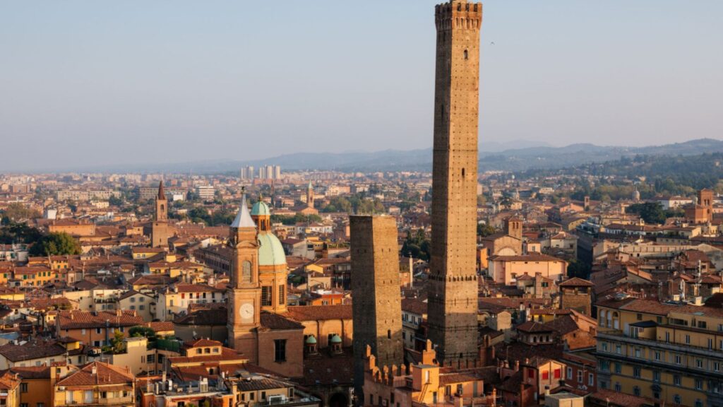 Le due torri-Torre degli Asinelli